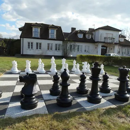 Lesny Dworek Winnica ダルウォボ