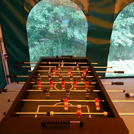 Lesny Dworek Winnica Semesterpark Darłowo