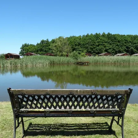 ホリデーパーク Lesny Dworek Winnica *