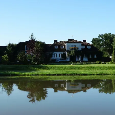 ホリデーパーク Lesny Dworek Winnica *