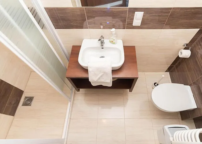 Lesny Dworek Winnica Parque de vacaciones *