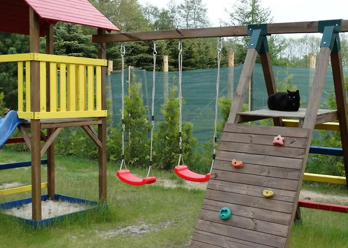 Lesny Dworek Winnica Parque de vacaciones