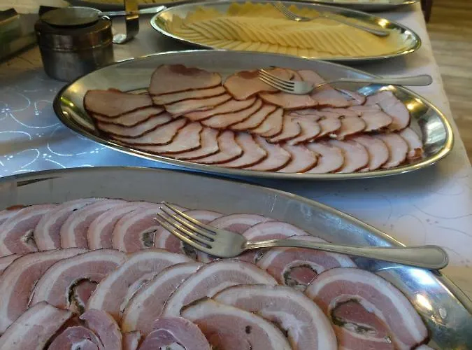 Lesny Dworek Winnica Parque de vacaciones *